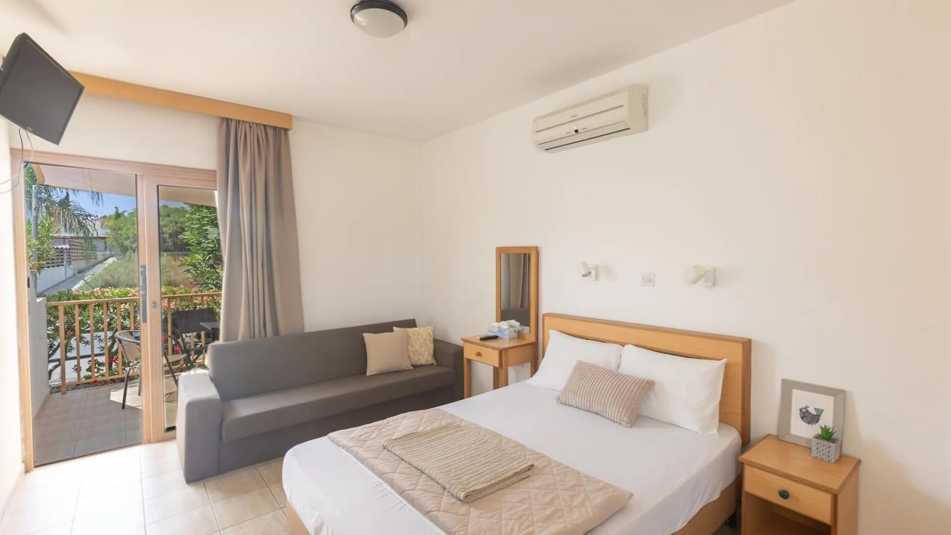 Pernera Nest Apartment Protaras